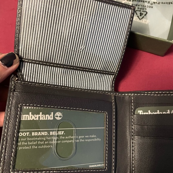Timberland Leather Wallet - Picture 3 of 9